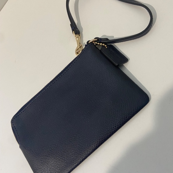 COACH Wristlet Navy Blue Women's Corner Gold Zip Crossgrain Leather Pouch - Picture 2 of 2